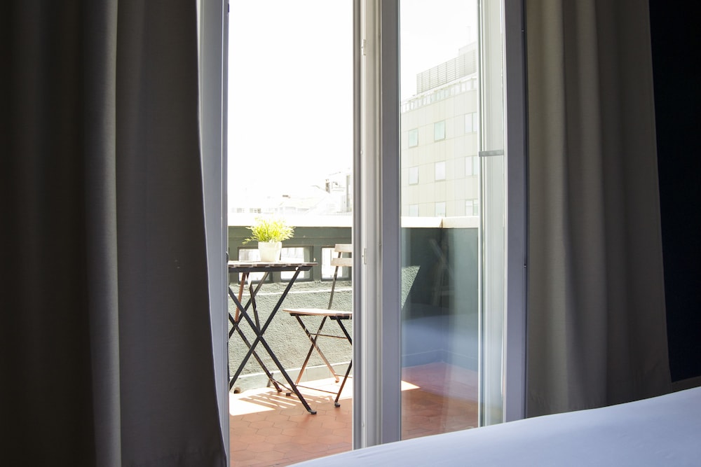 Avenue Hostel & Suites 28/32