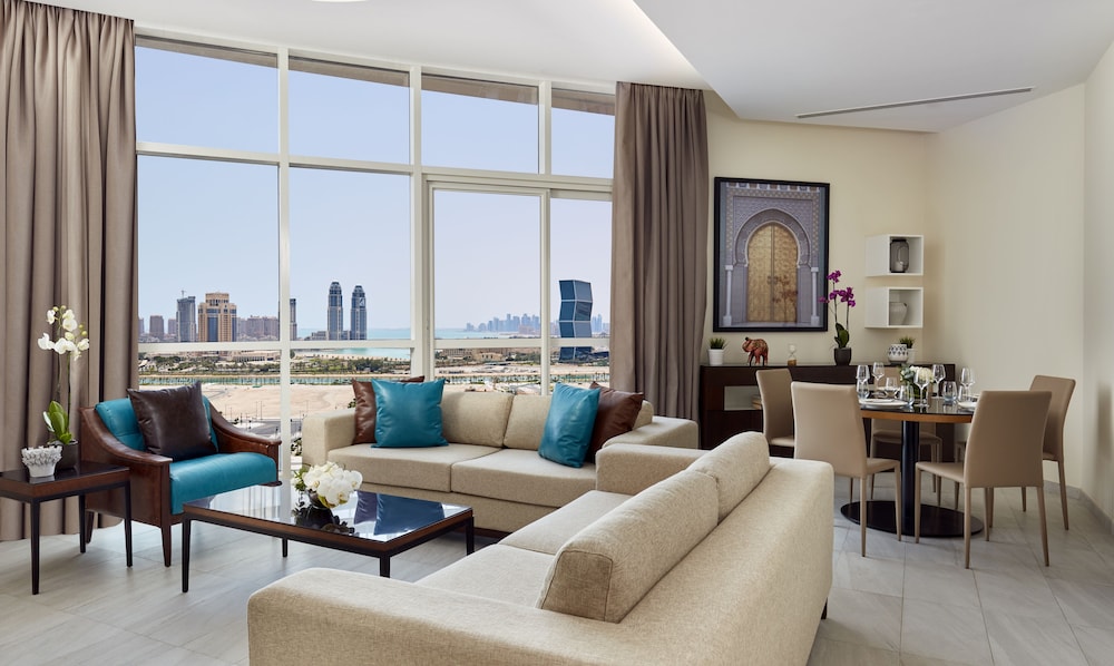 Staybridge Suites Doha Lusail 34/56