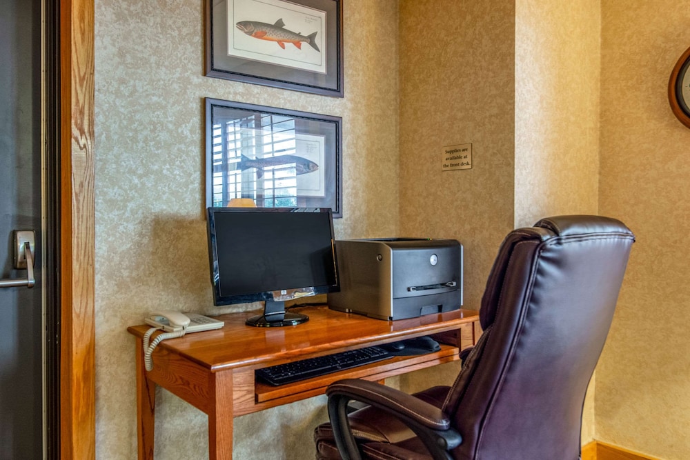 Quality Inn Tully I-81 48/61