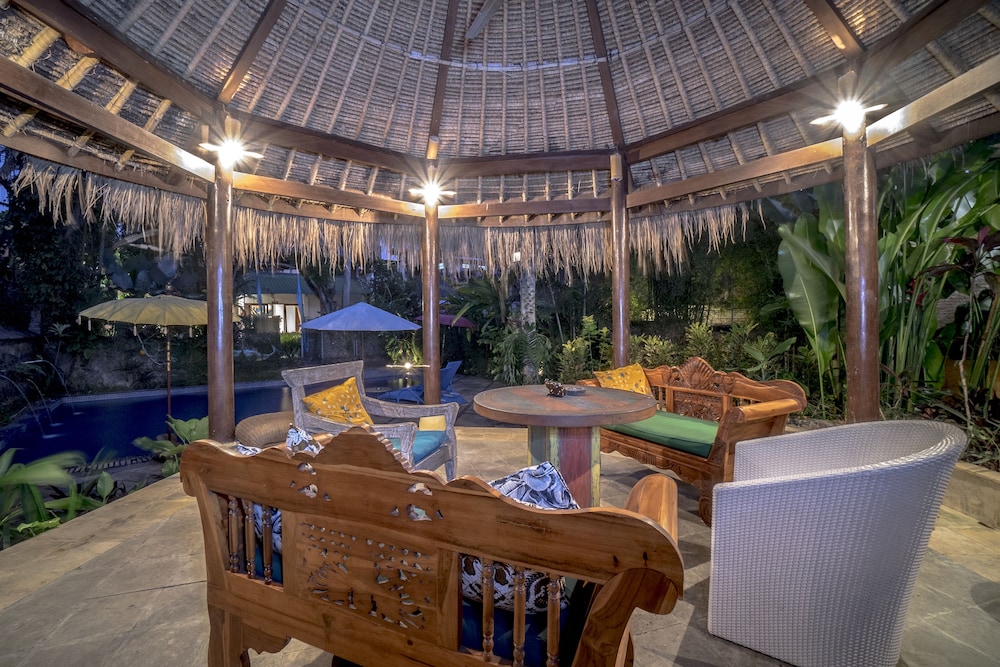 Gajah Biru Bungalows 36/50