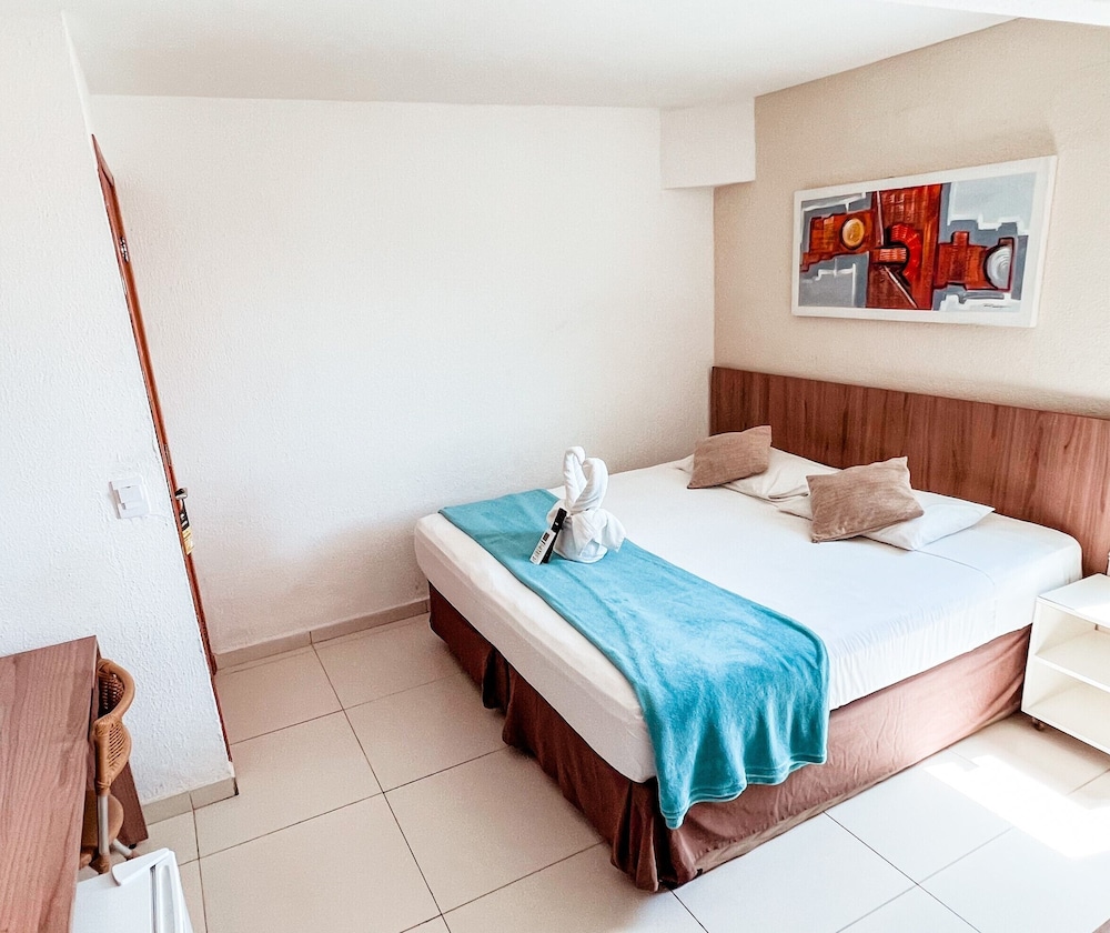 Conde Hotel 14/67