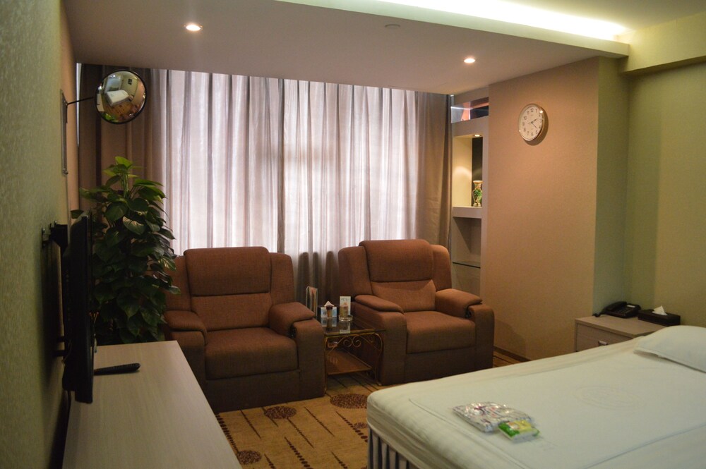 Rivan Hotel Rica 30/58
