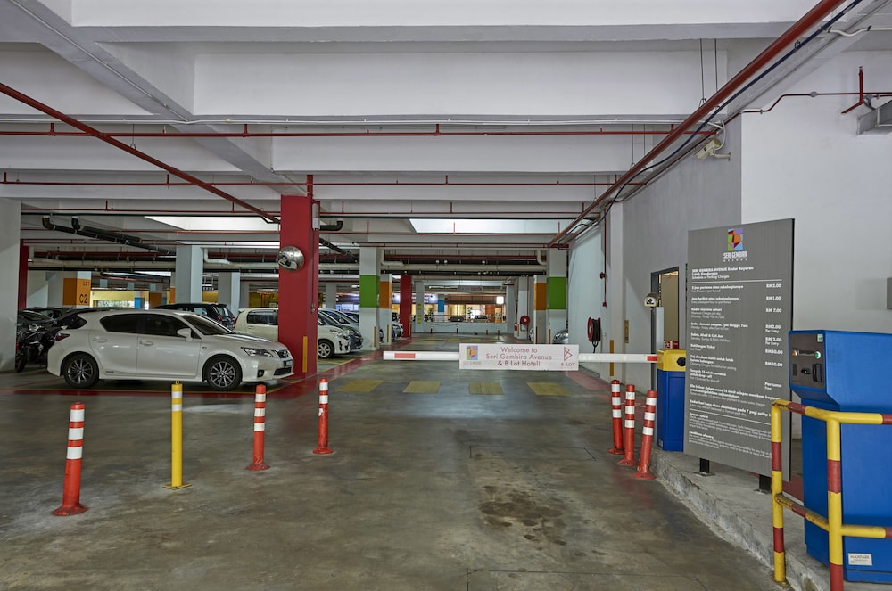 B Lot Hotel 46/51