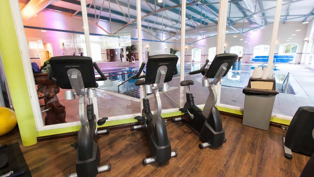 Treacy Apos S West County Conference Amp Leisure Centre 29/50