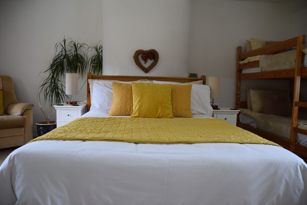 Sweetbriar Cottage B&B 10/49