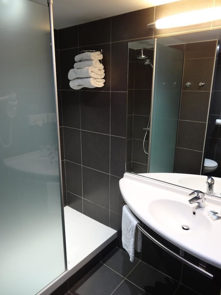 Mercure Annecy Sud 21/70