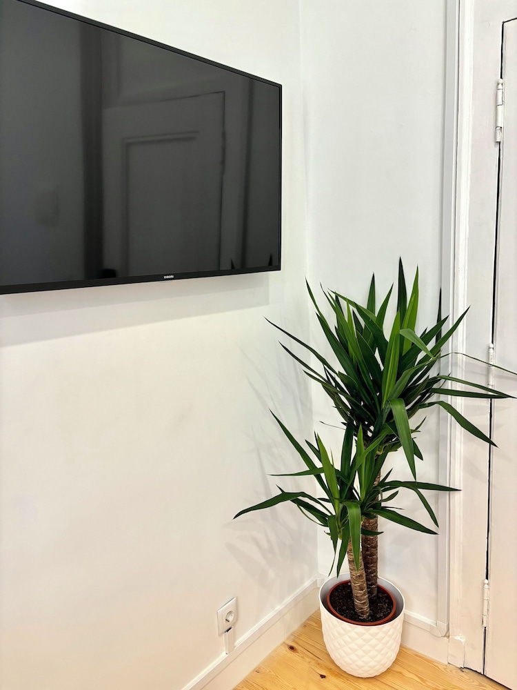 Castello Prime Suites 8/50