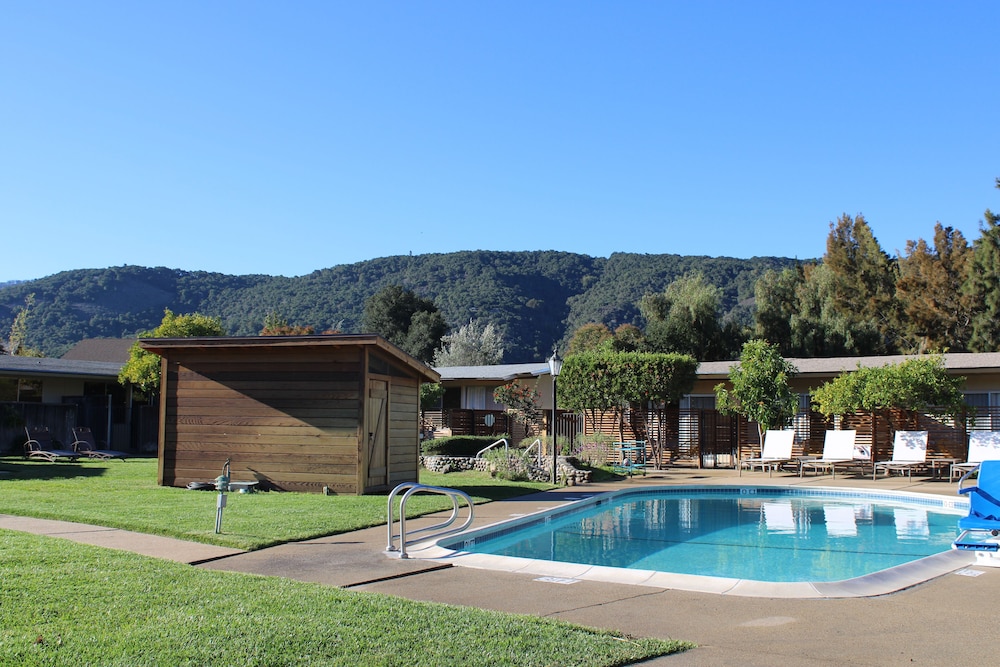 Contenta Inn in CARMEL VALLEY - CA