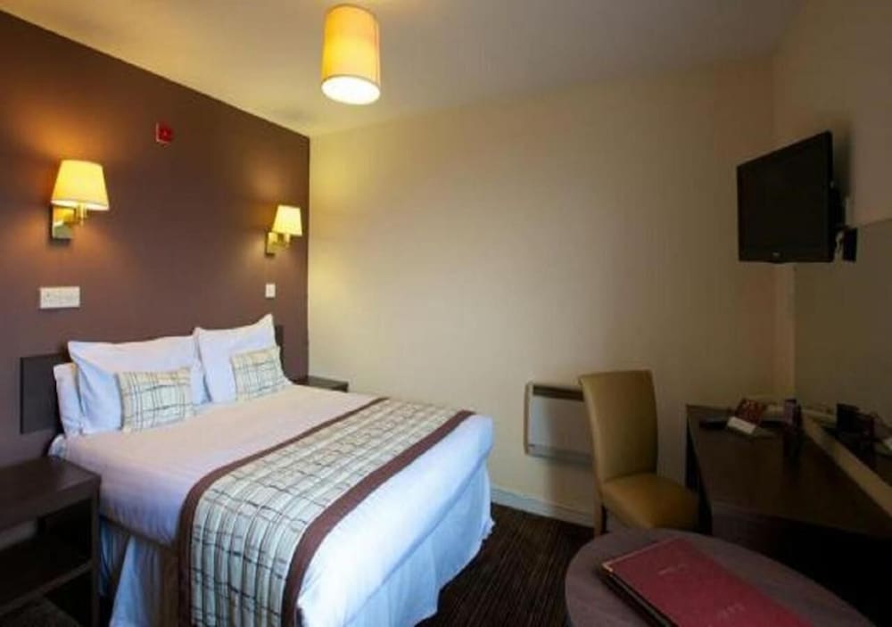 Dunollie Hotel 9/50