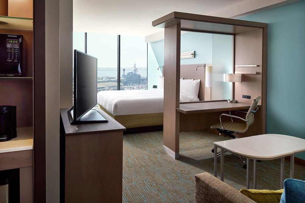 Springhill Suites San Diego Downtown Bayfront 32/52