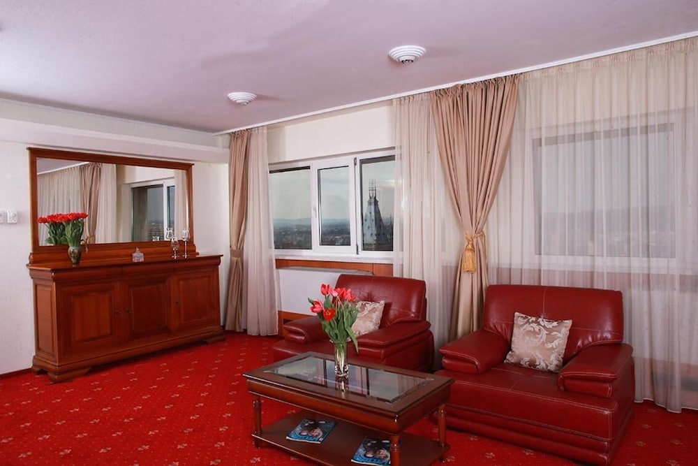 Hotel Moldova 6/80