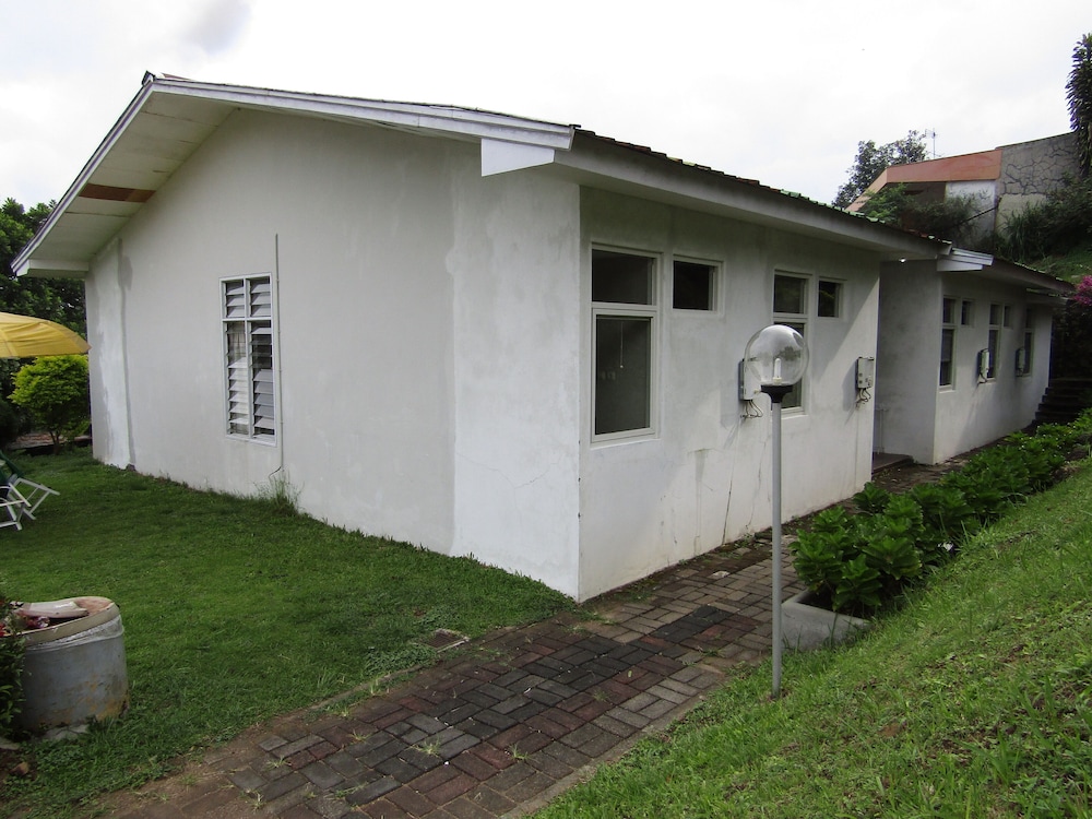 Amanda Hills Hotel 3/47