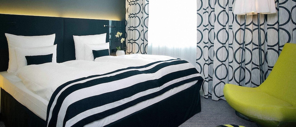 Deluxe, Twin beds