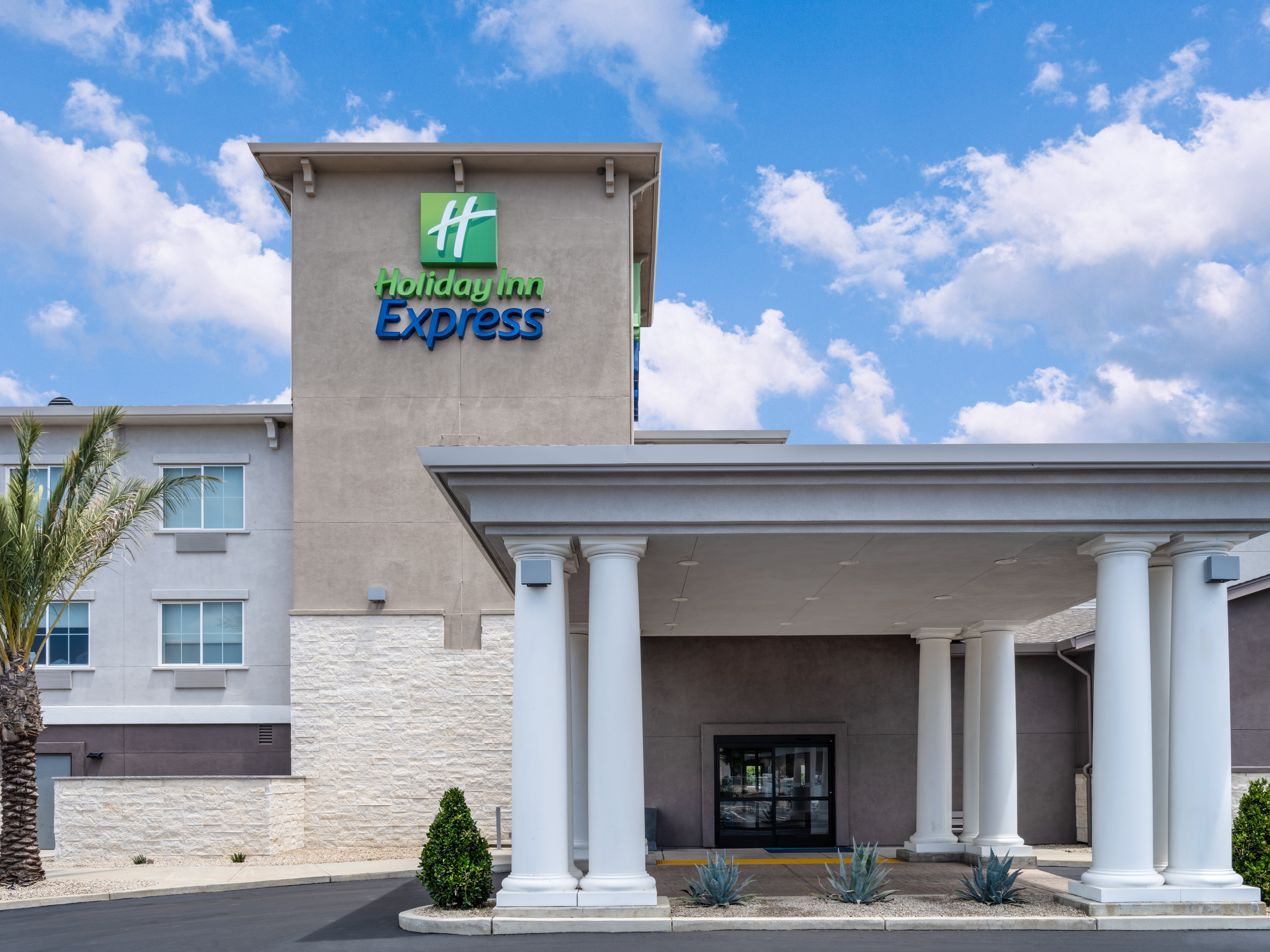 Holiday Inn Express Lodi 4/58