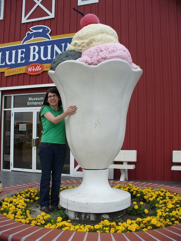 Le Mars Inn & Suites 40/42