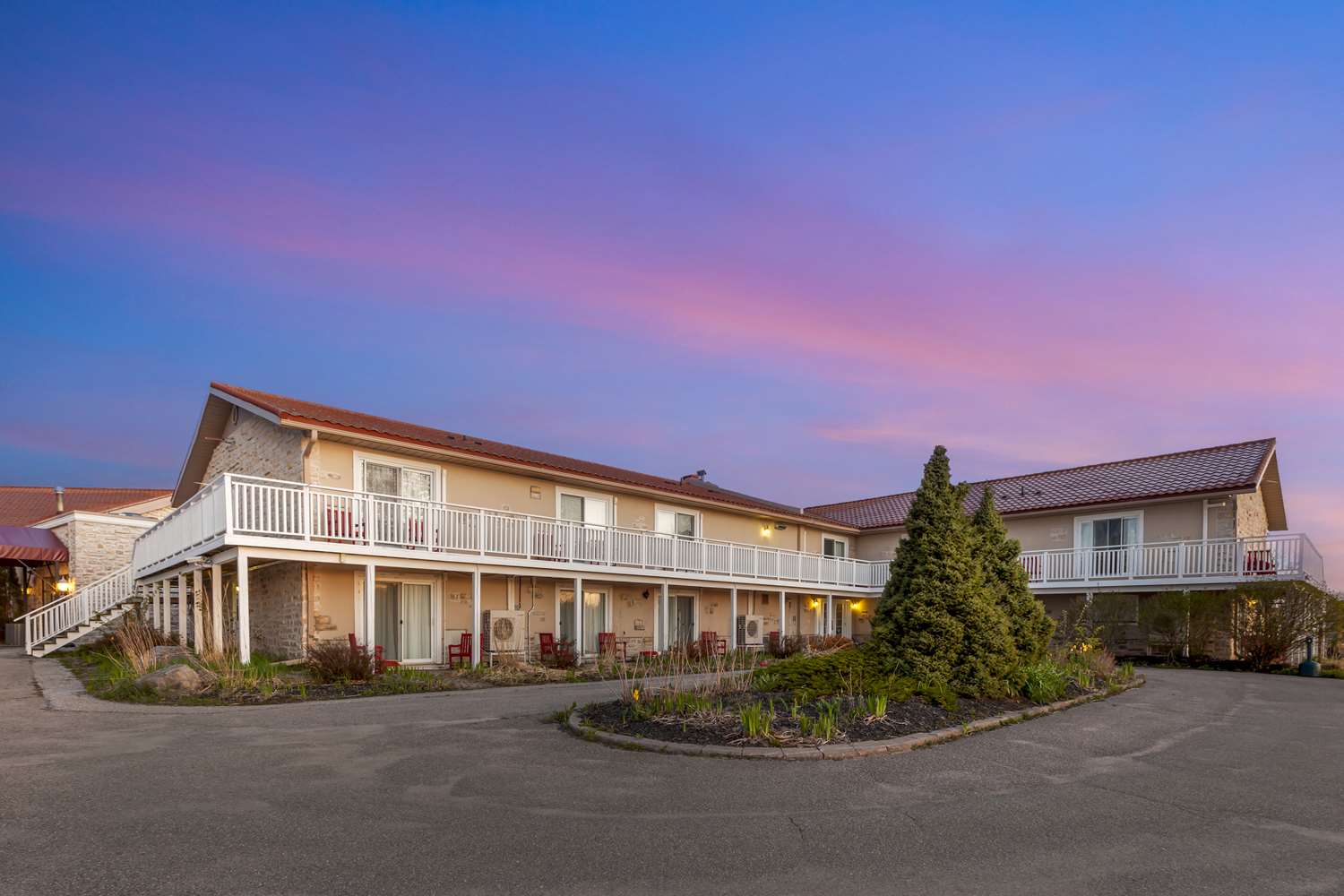 Christies Mill Waterfront Resort and Spa 1/11