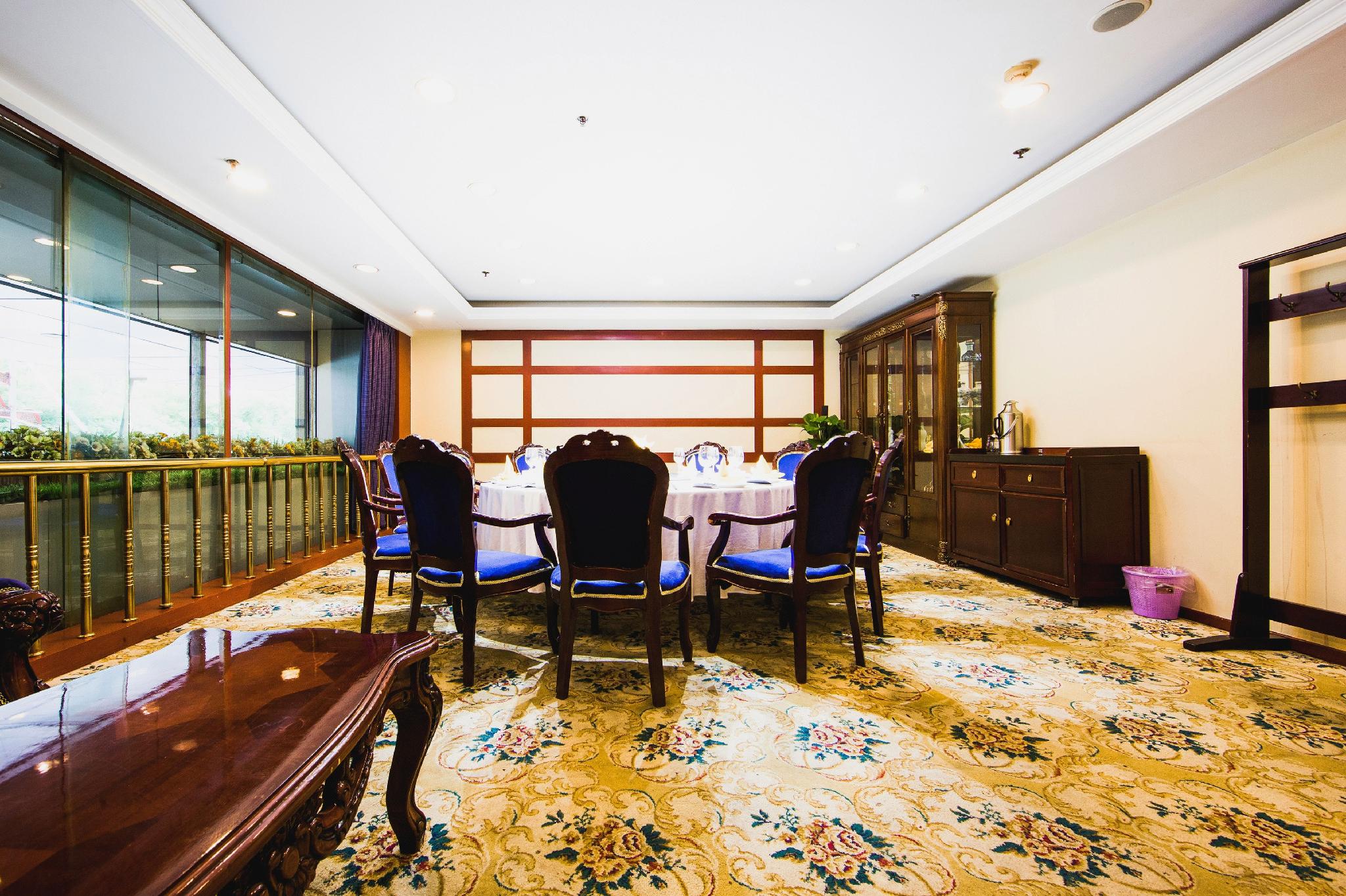 Ccecc Plaza Hotel 14/27