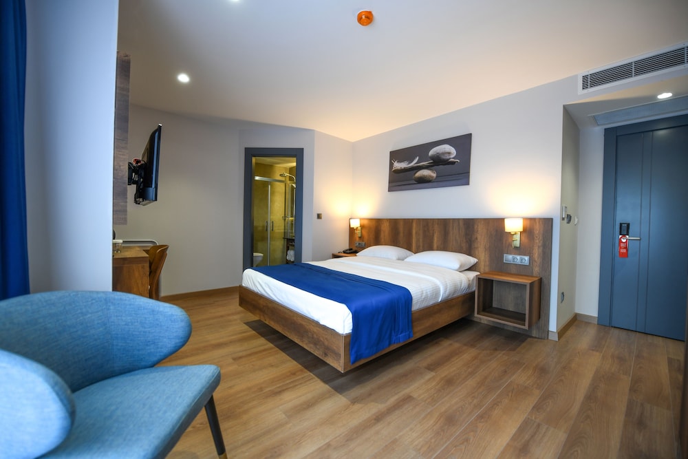 Ref Inn Hotel 10/19