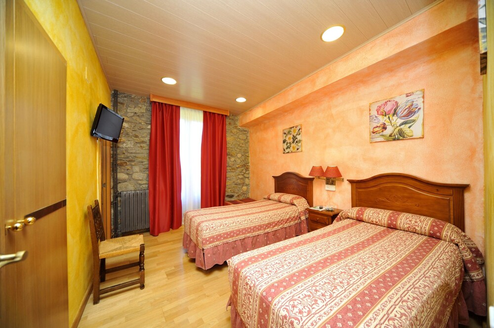 Hotel Vall d'Aneu 13/63