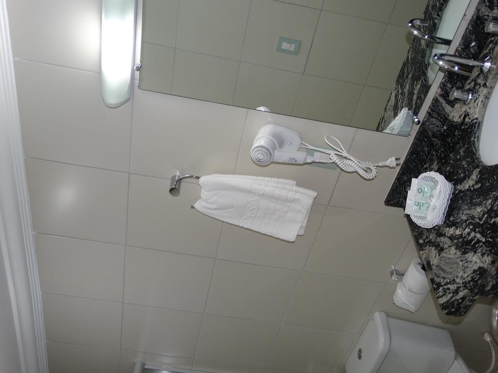 VERDES VALES LAZER HOTEL 47/49
