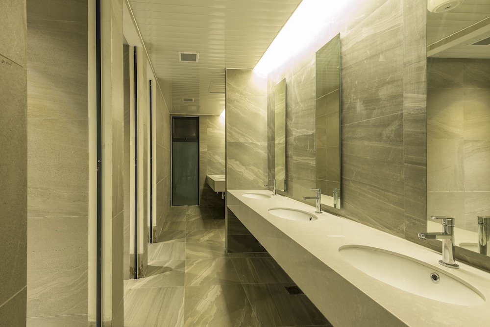 Jinhold Hotel And Serviced Apartment 36/38