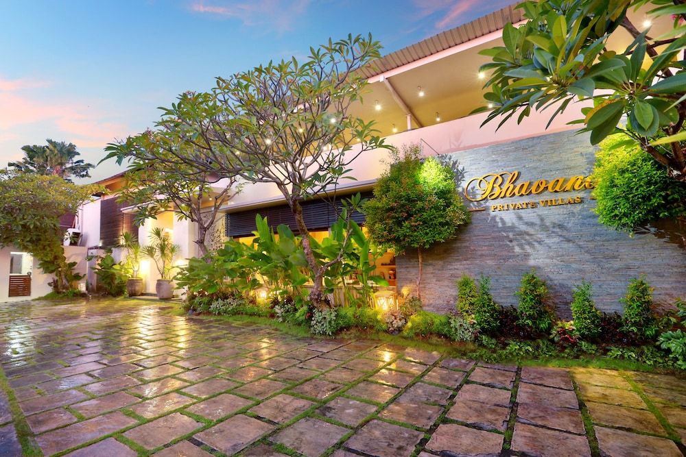 BHAVANA PRIVATE VILLAS 29/31