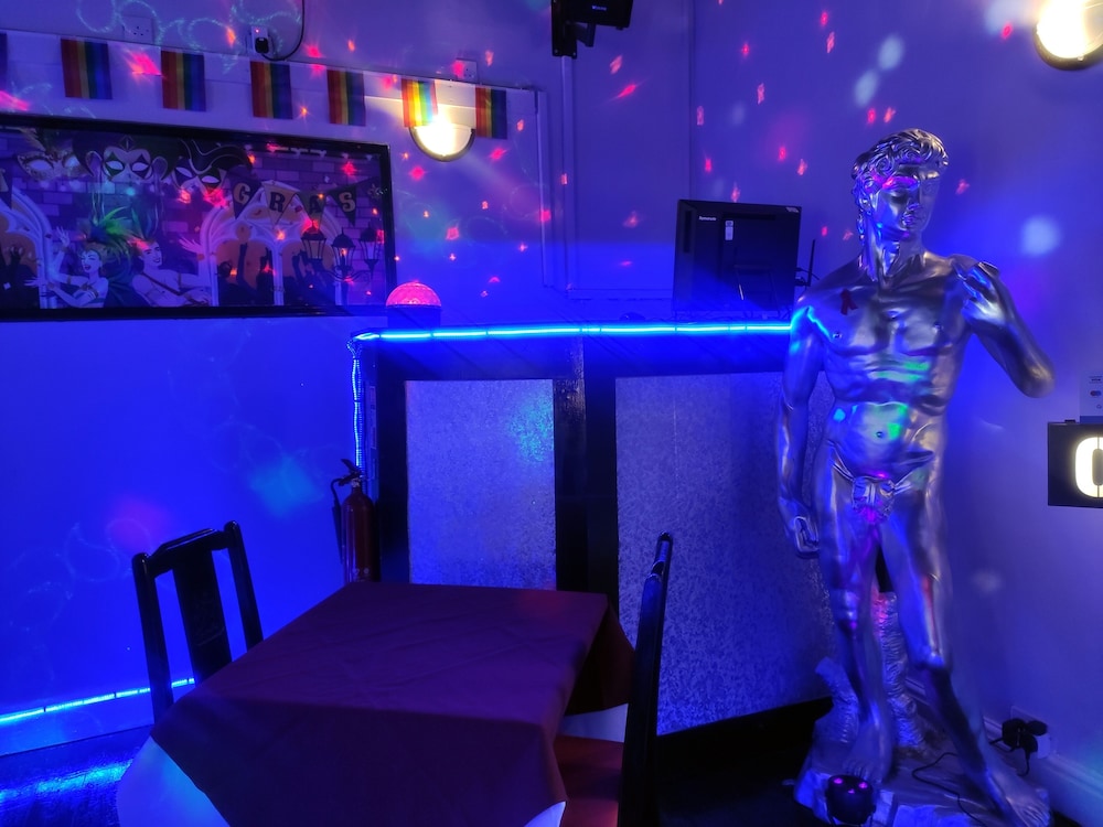 The Mardi Gras Guest Accommodation 38/47