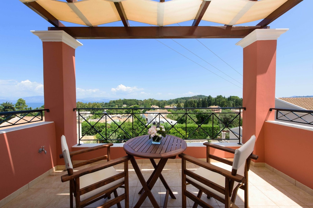 Villa Lemonia 42/50