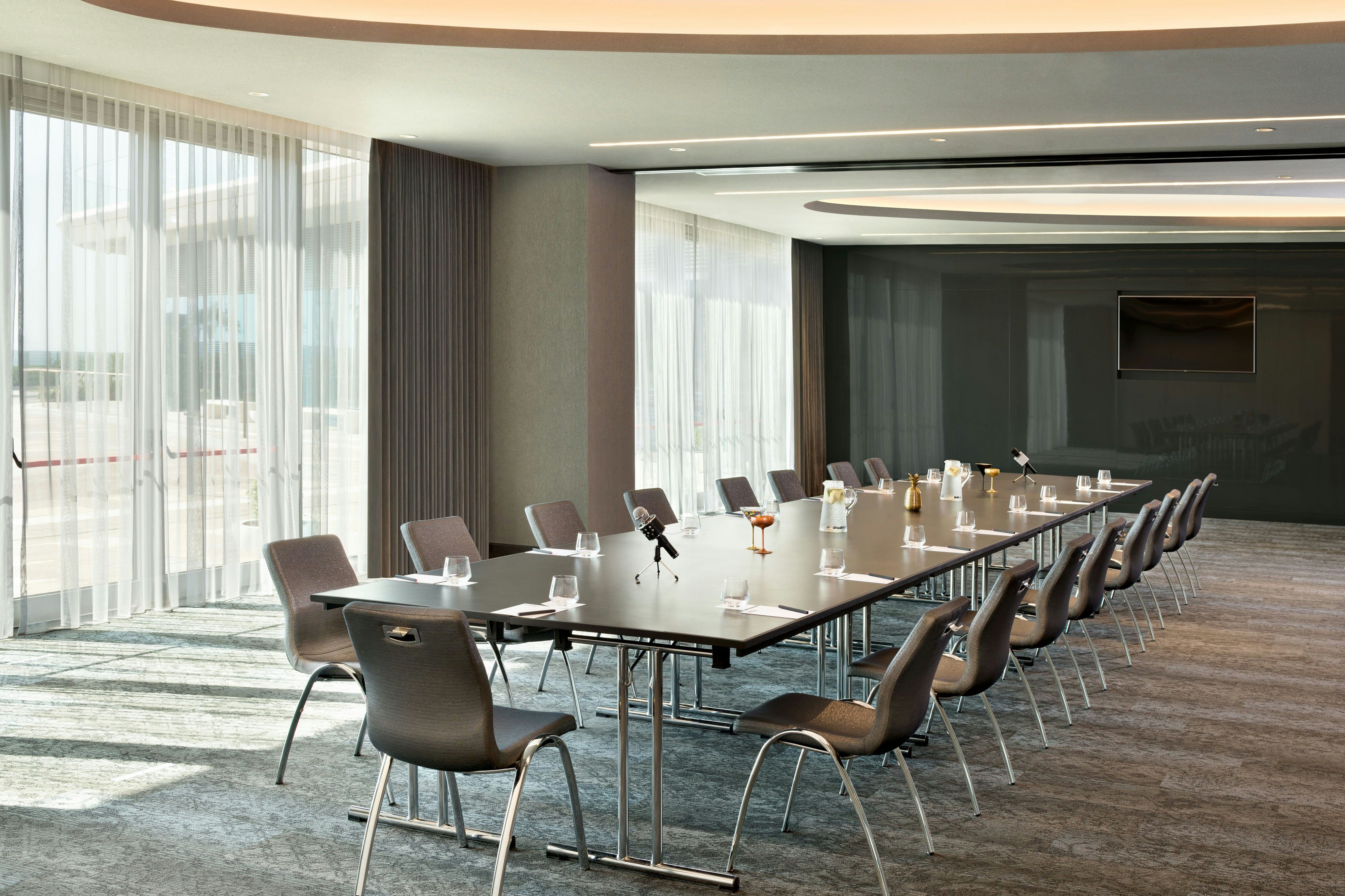 W Dubai – The Palm 50/61