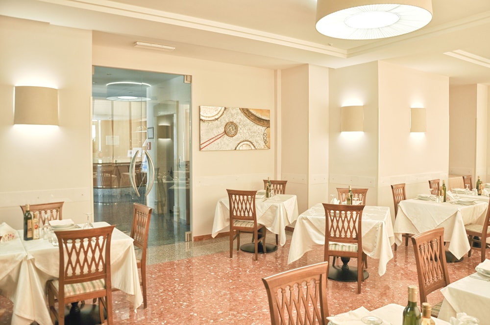 Hotel Dei Pini 54/62
