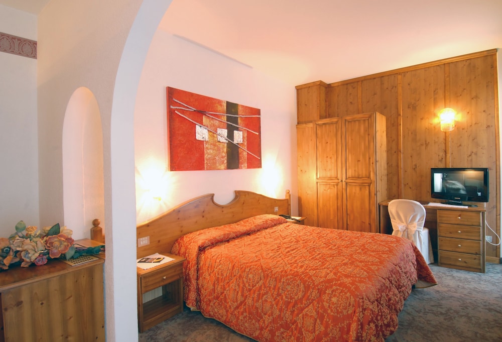 Grand Hotel Des Alpes 17/79