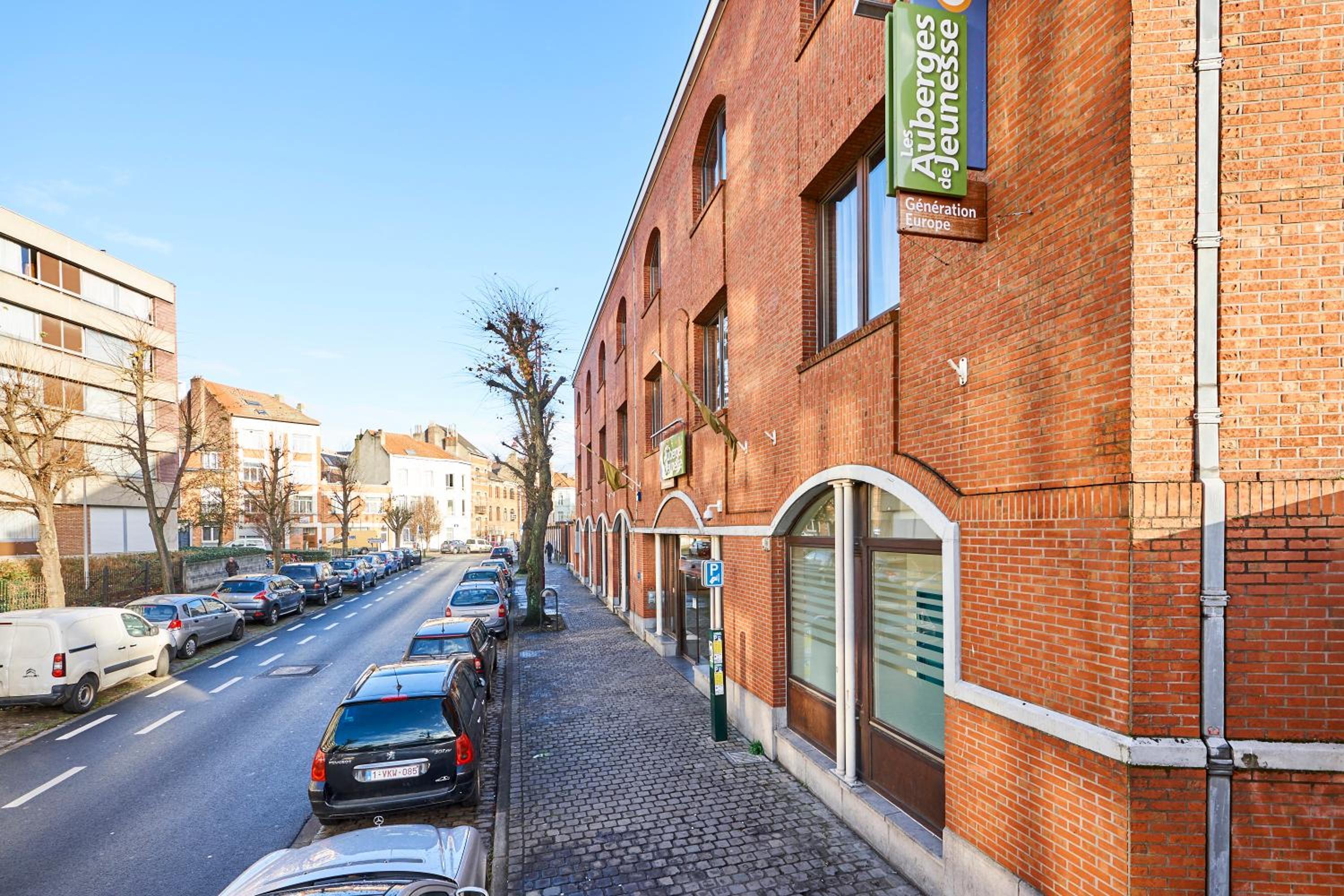 Generation Europe Youth Hostel 40/50