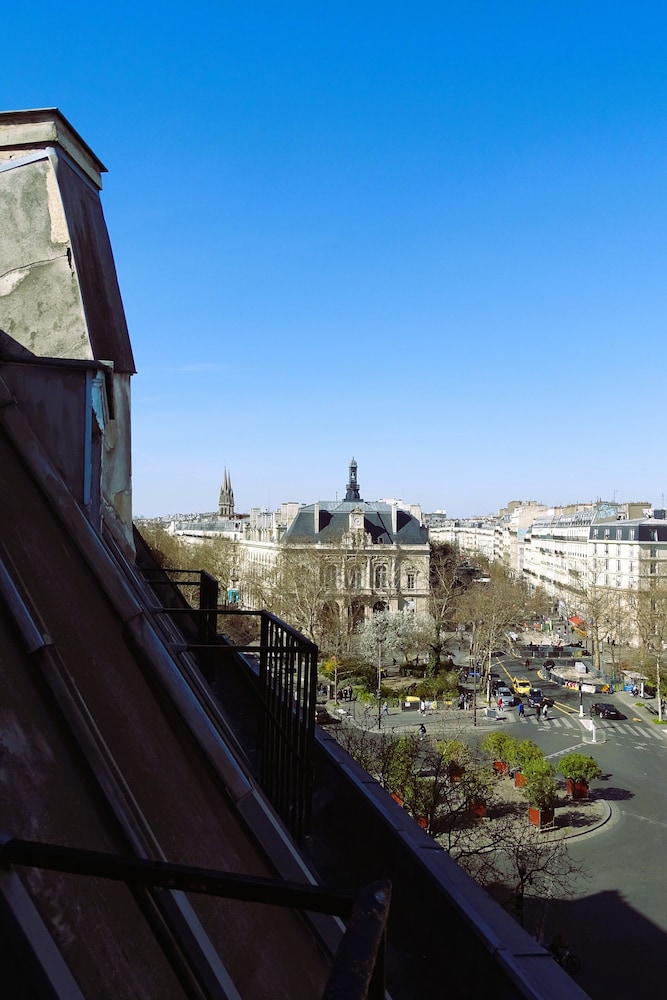 Hipotel Paris Voltaire Bastille 51/55