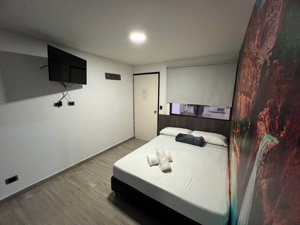 Hotel Jardin de Laureles Medellin 4/28
