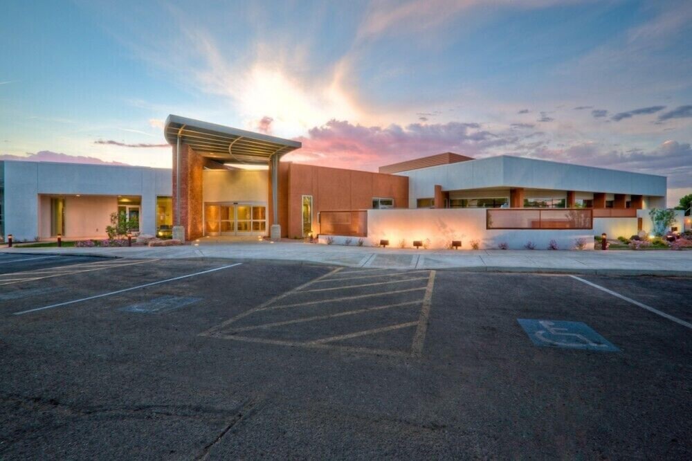 Motel6 Page, AZ 50/60