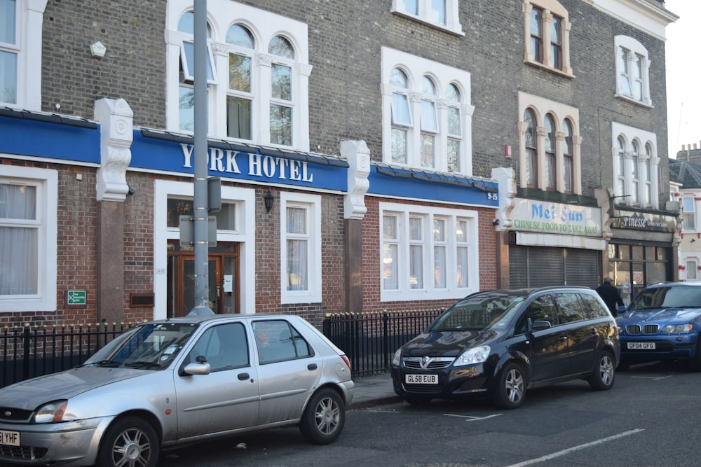 York Hotel 17/19