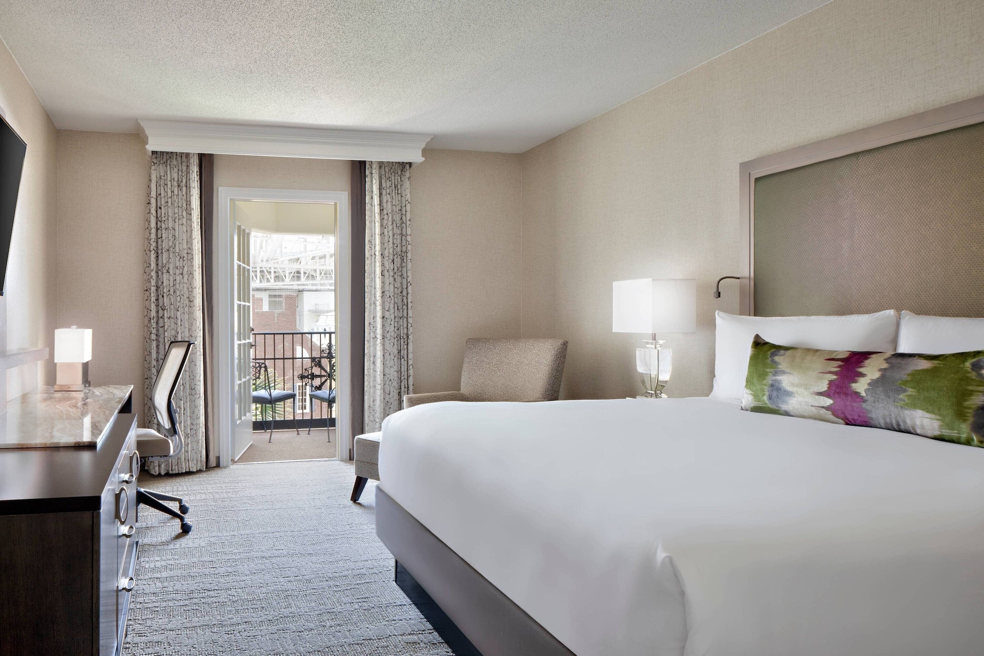 ROOM, KING BED, GARDEN VIEW