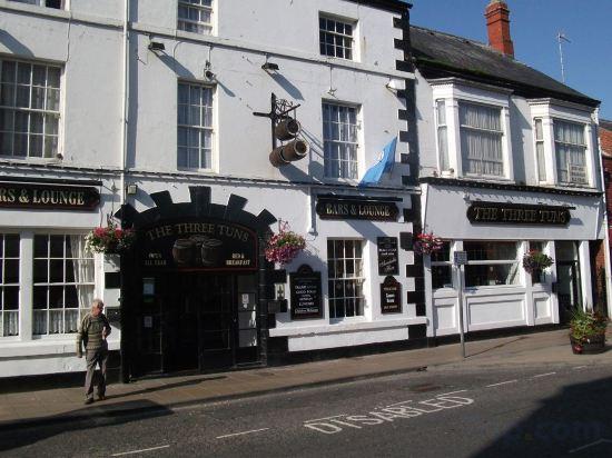 Three Tuns Hotel 12/12