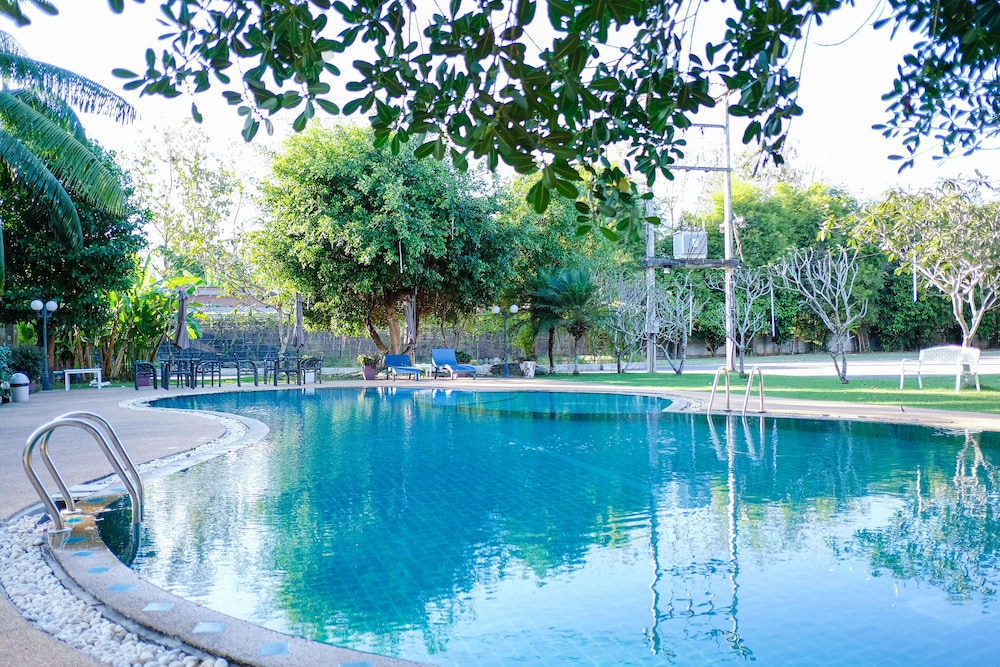 Bandu Resort 3/33