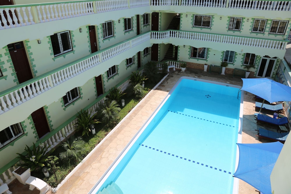 Prestige Leisure Hotel 6/50