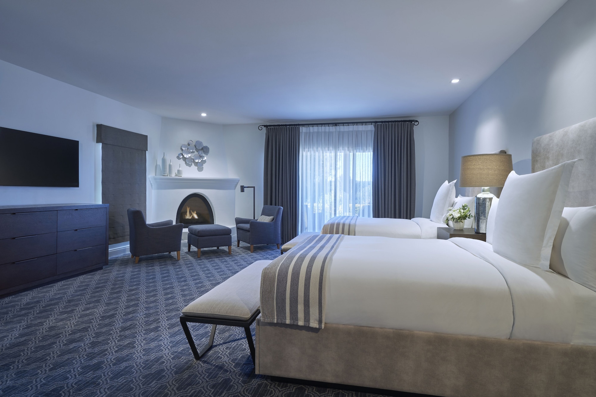 Mini, Suite, 2 Queen Beds