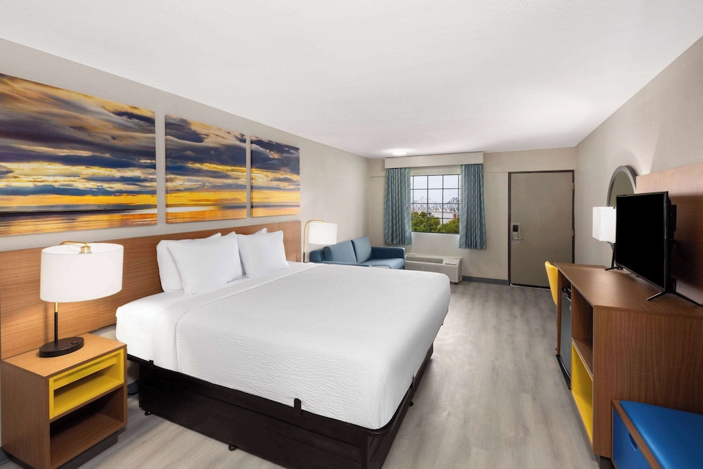 Studio, Suite, King Bed