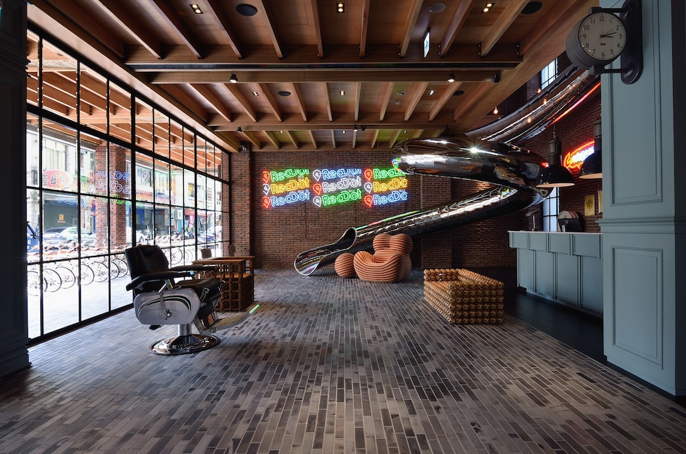 RedDot Hotel 28/50