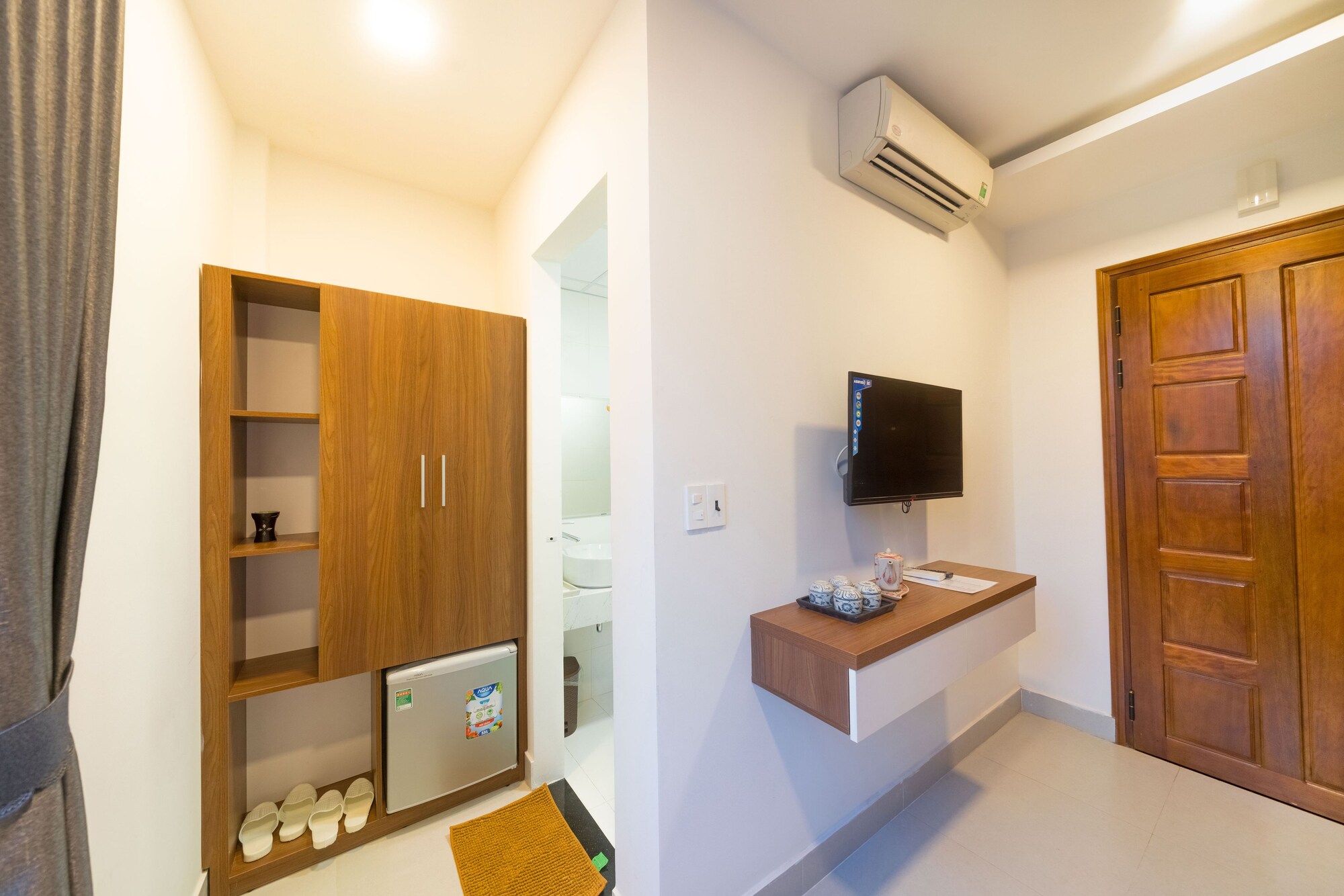 غرفة عائلية رباعية بأسرّة بطابقين وسرير كوين بإطلالة على المدينة، Stop And Go Boutique Homestay In Hue 7/7