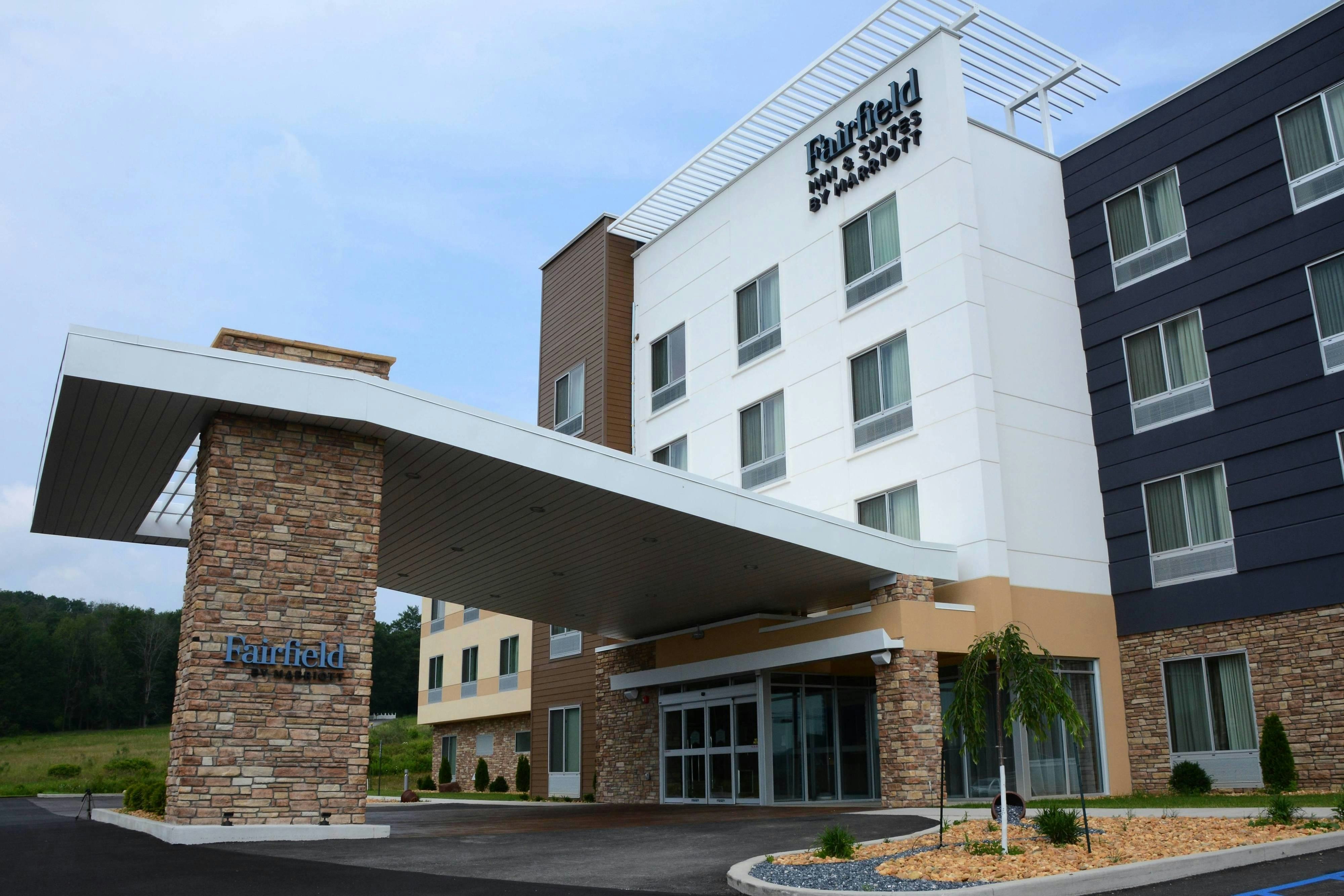 Fairfield Inn Suites Somerset 37/39