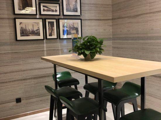 City Comfort Inn (Zhongshan Dongfeng Town Government) 30/37