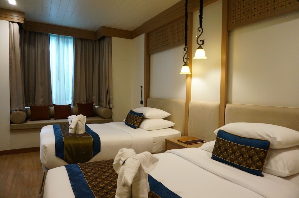 Maraya Hotel Resort 40/65