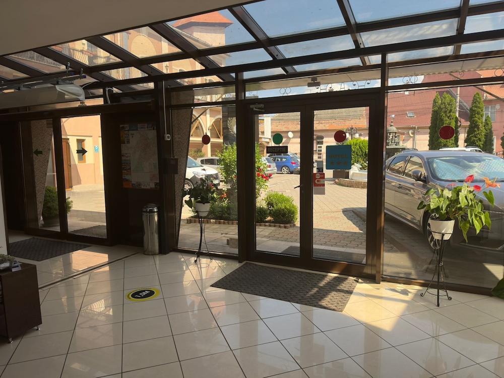 Hotel Apollo Hermannstadt 39/50