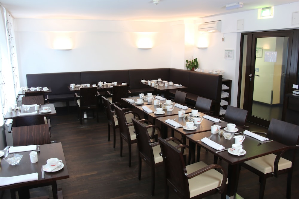 Helvetia Hotel Munich City Center 35/50