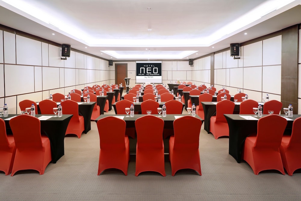 Hotel Neo Palma Palangkaraya 30/35